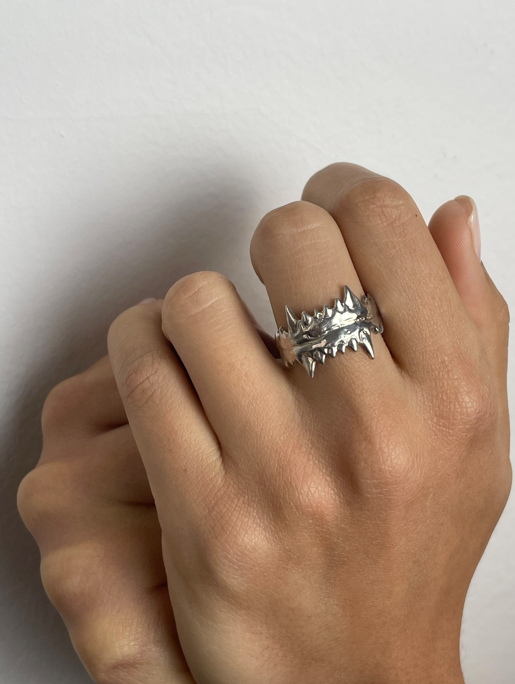 BE KOLD REVERSED Ring