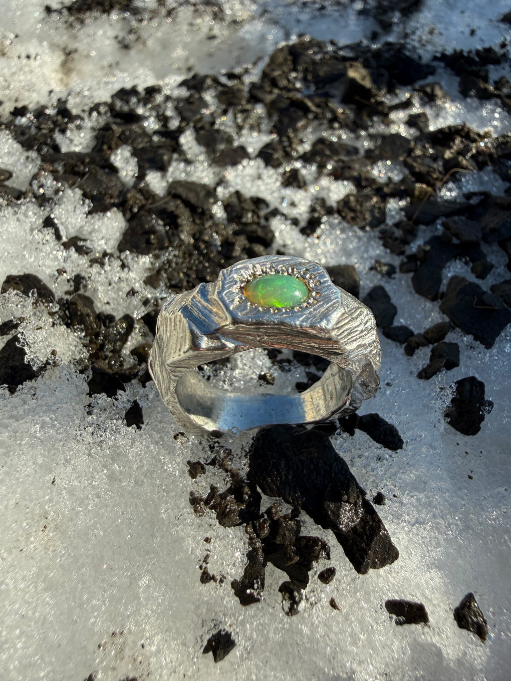 EYJA Ring Opal