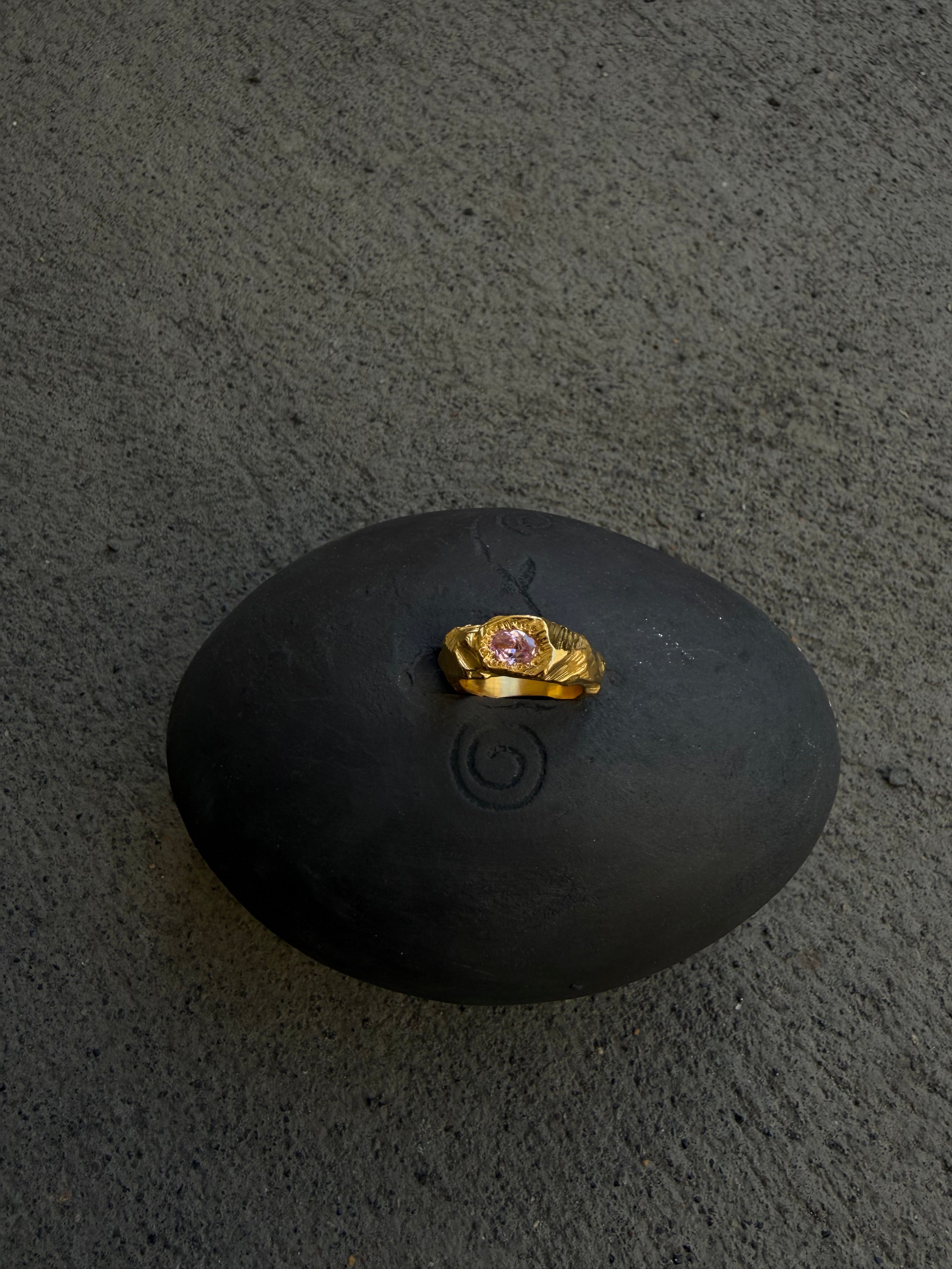 EYJA Ring GOLD PLATED Pink zirkon
