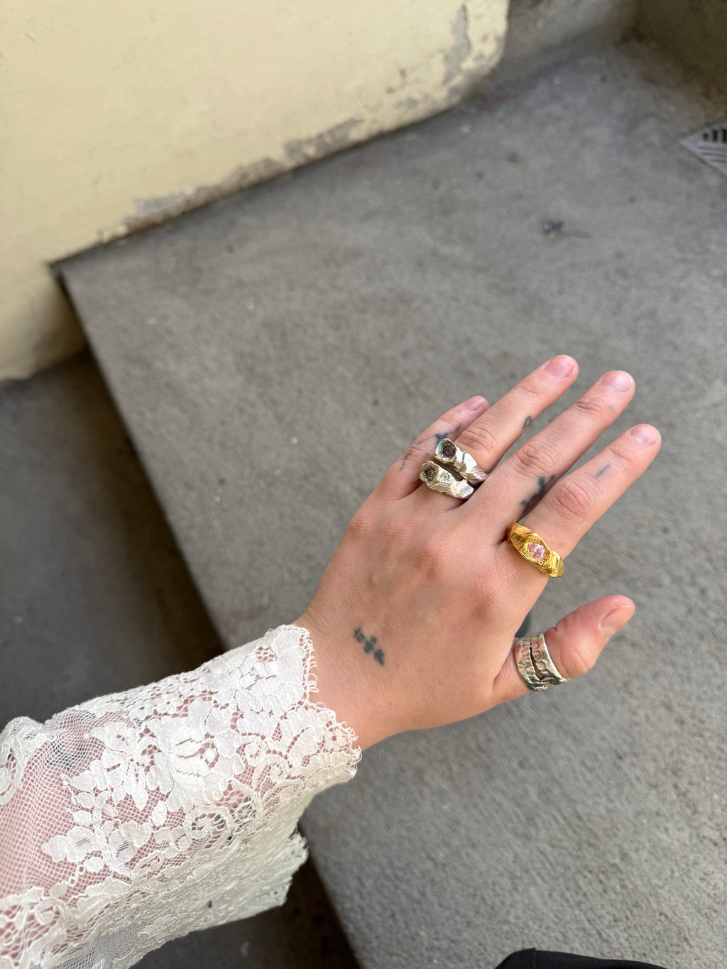 EYJA Ring GOLD PLATED Pink zirkon