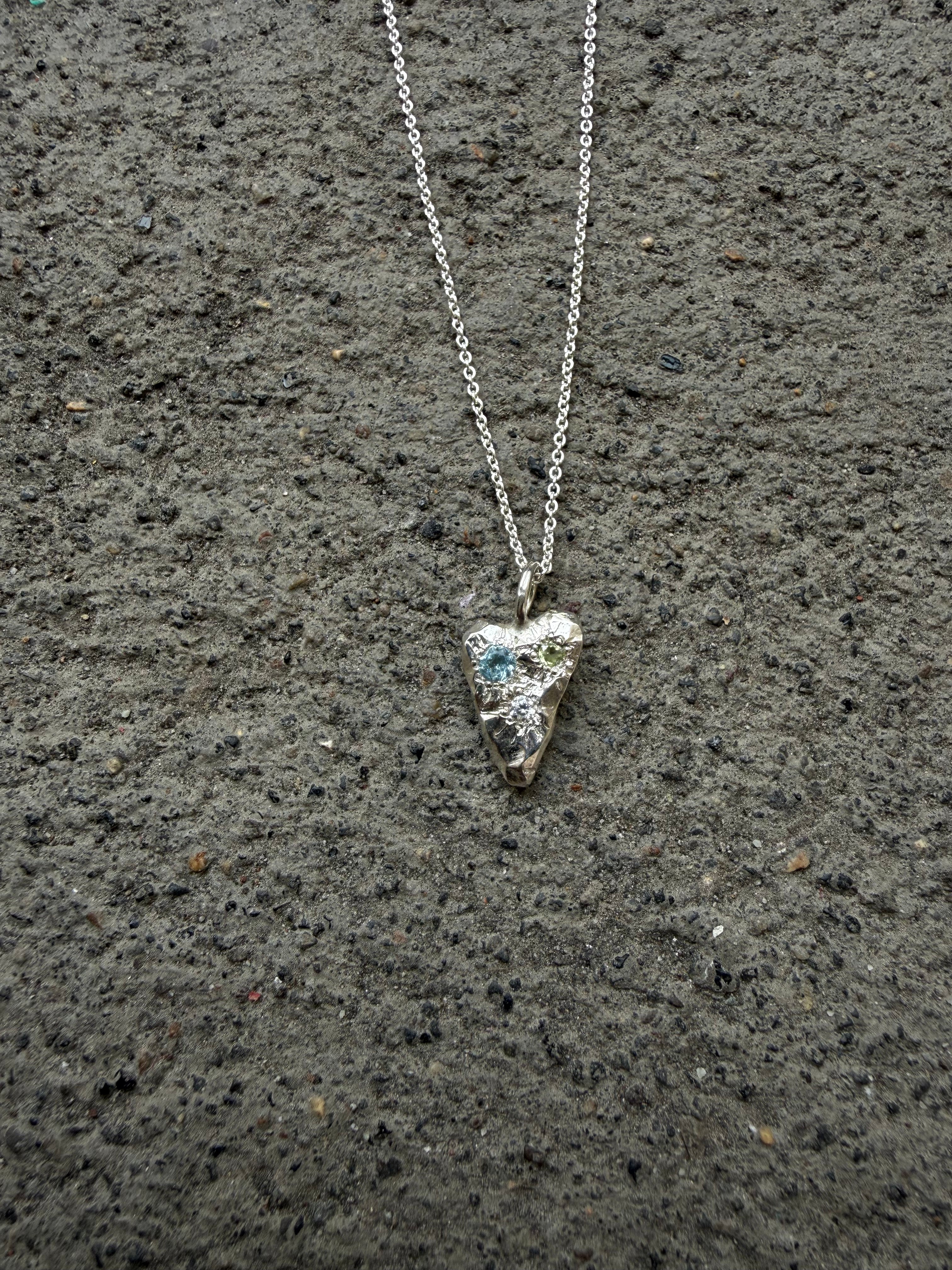 MY HEART Pendant 3x stones