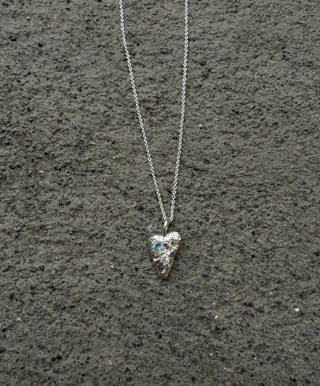 MY HEART Pendant 3x stones