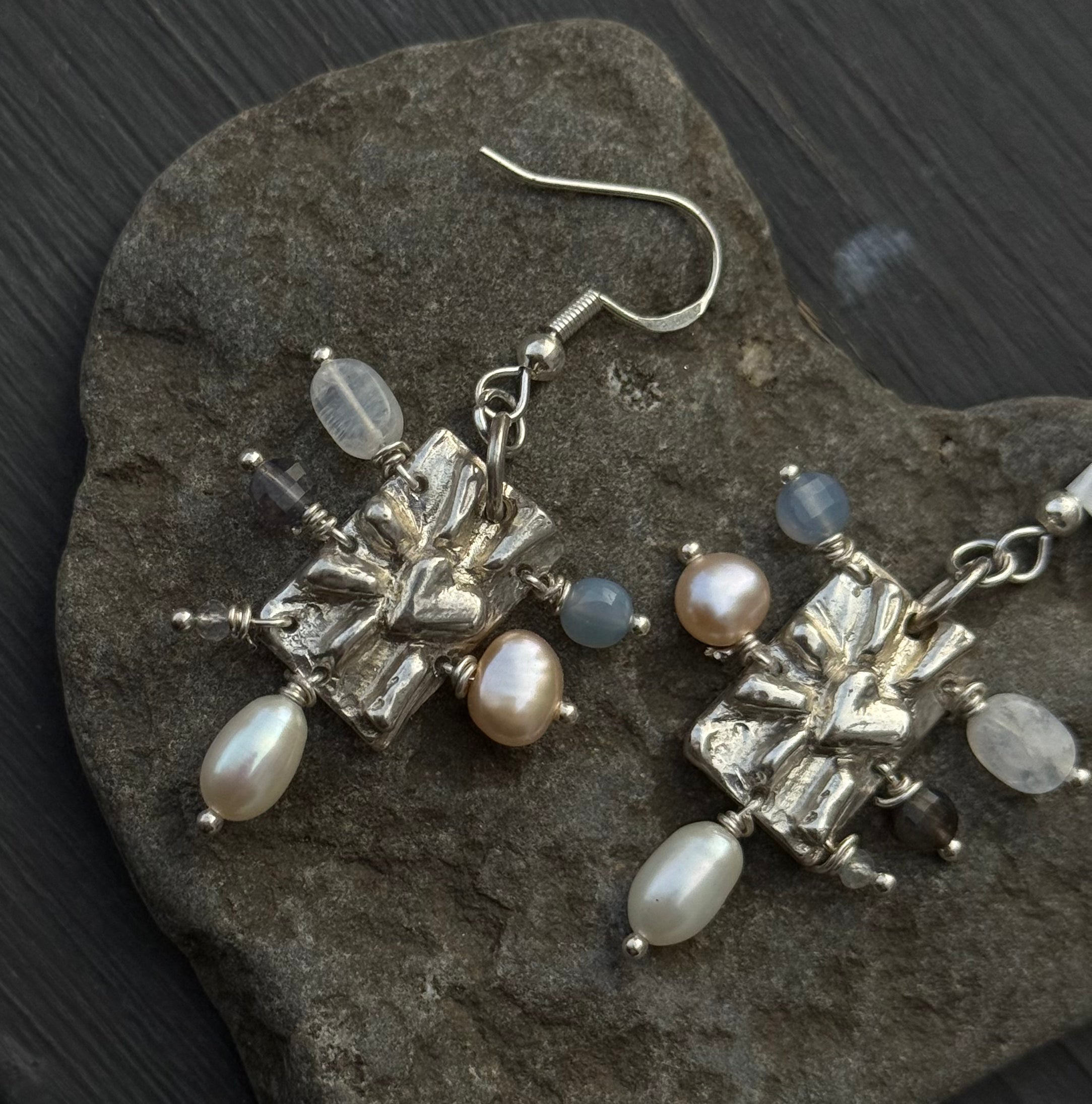 RAYS OF LOVE Earrings