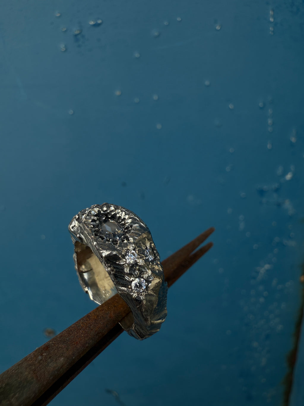 EYJA Ring 8x stones