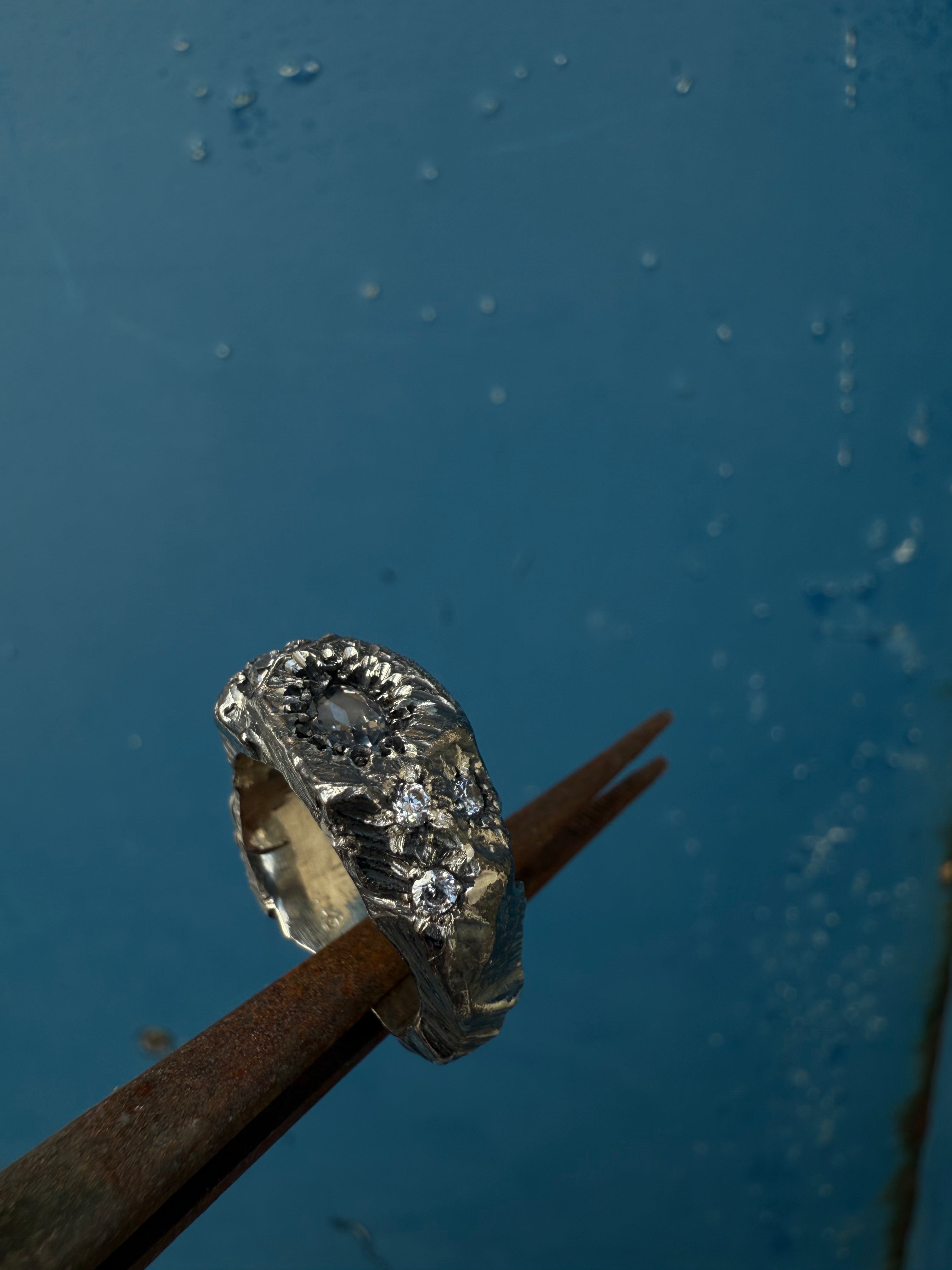 EYJA Ring 8x stones