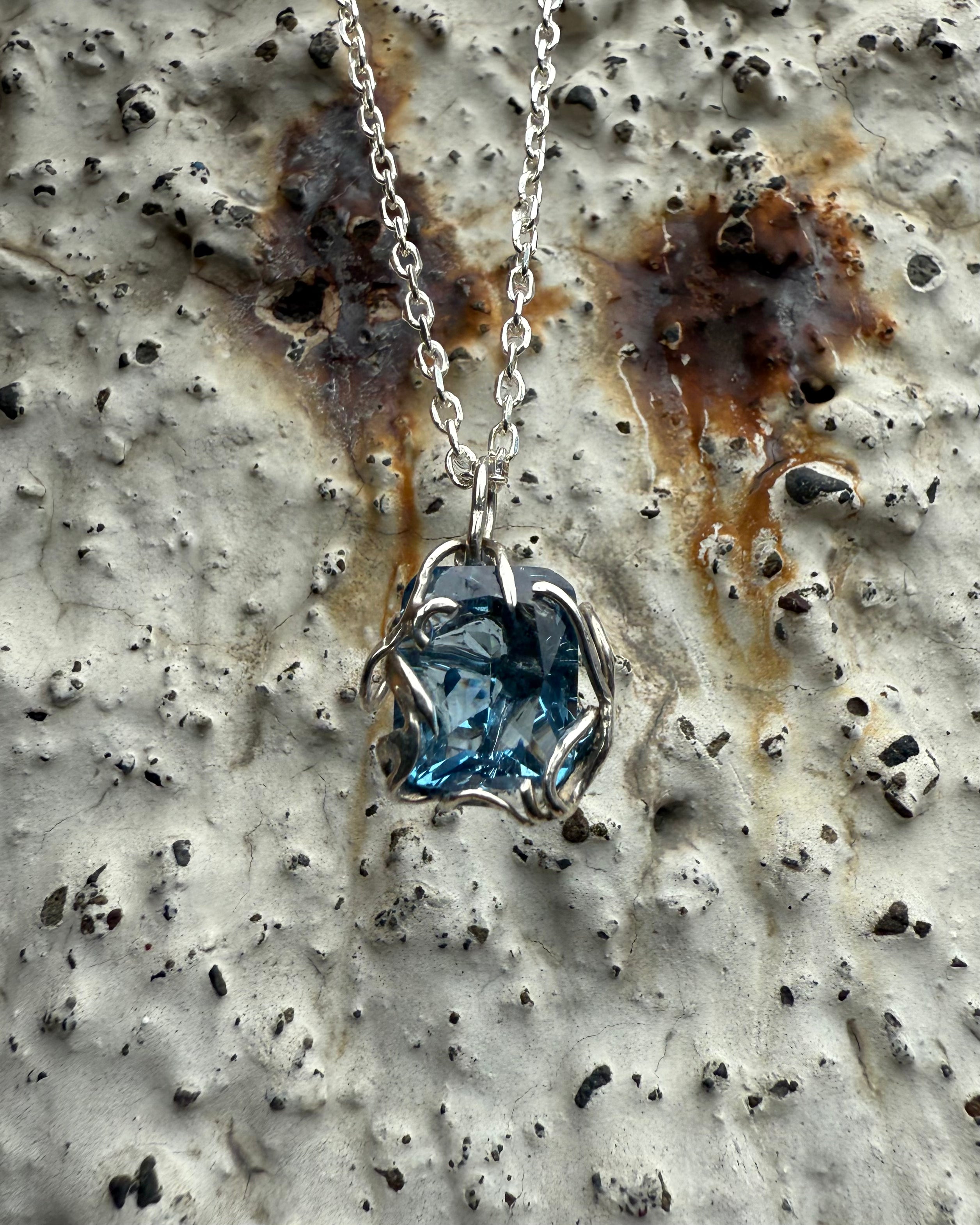 Crystal pendant