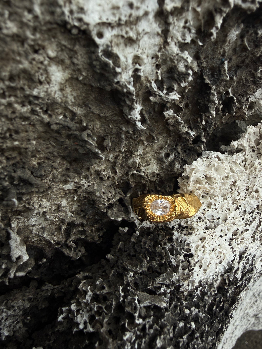 EYJA Ring GOLD PLATED - Cubic zirkonia