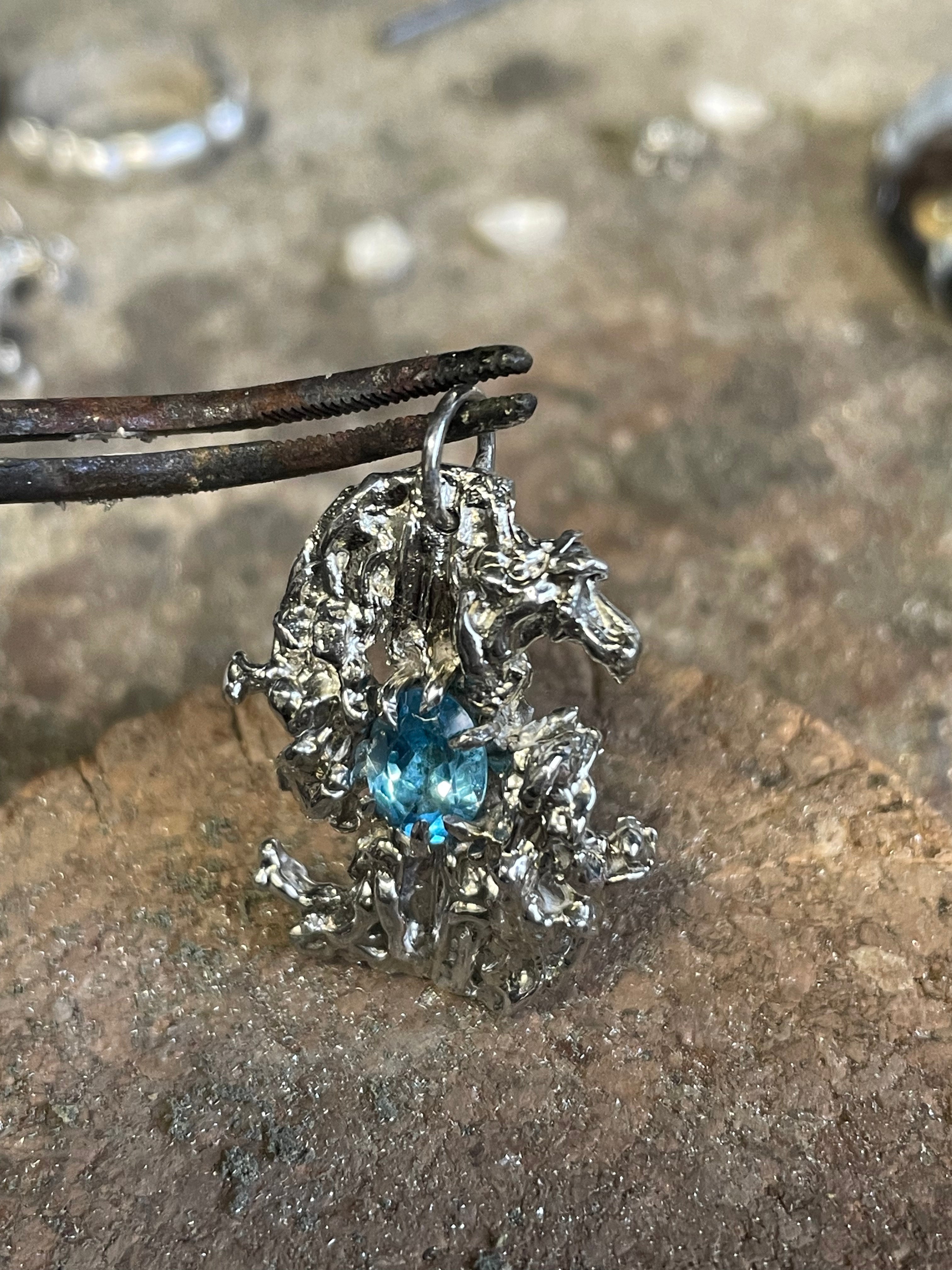 ASSA Pendant