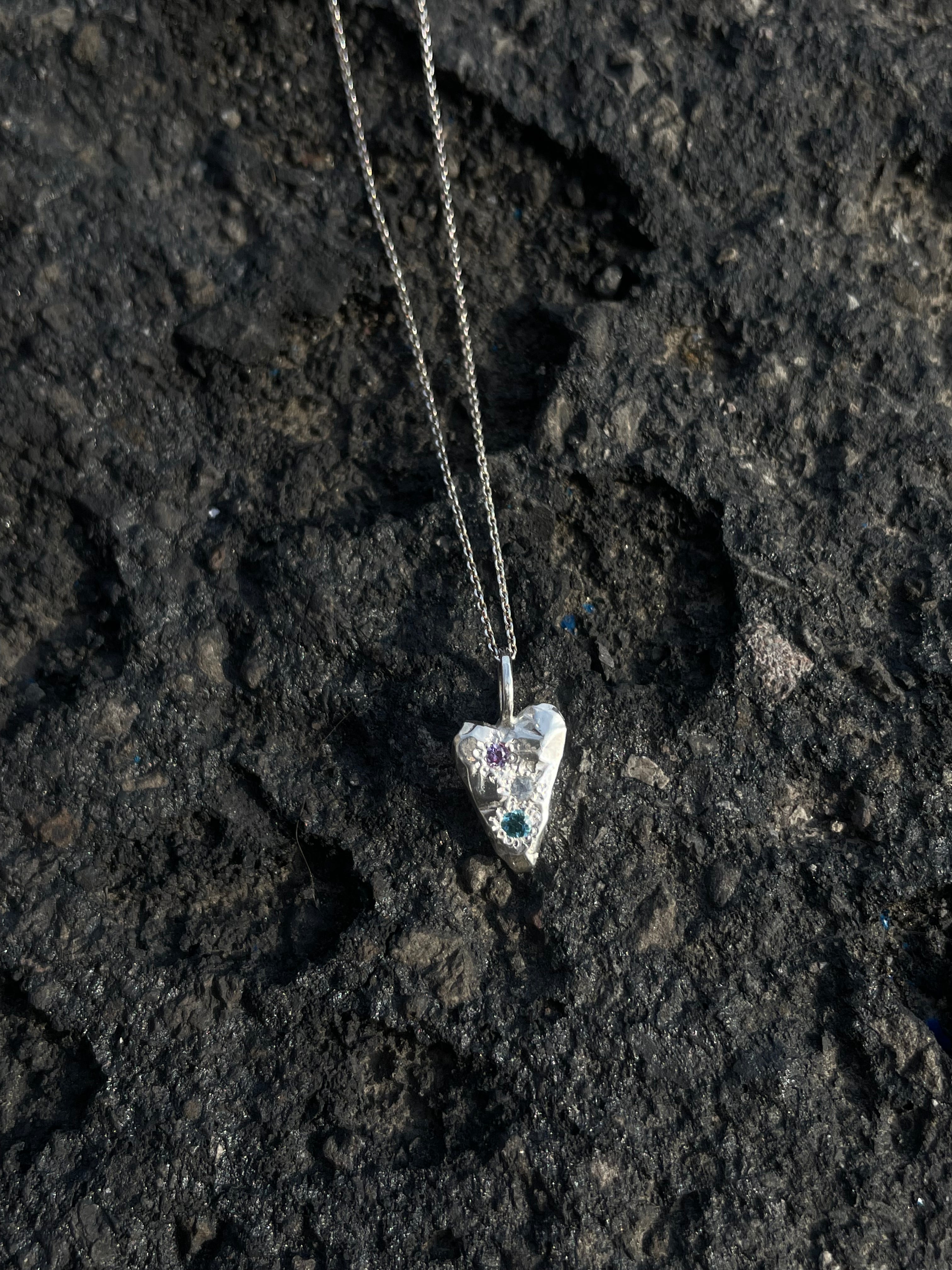 MY HEART Pendant 3x Stones