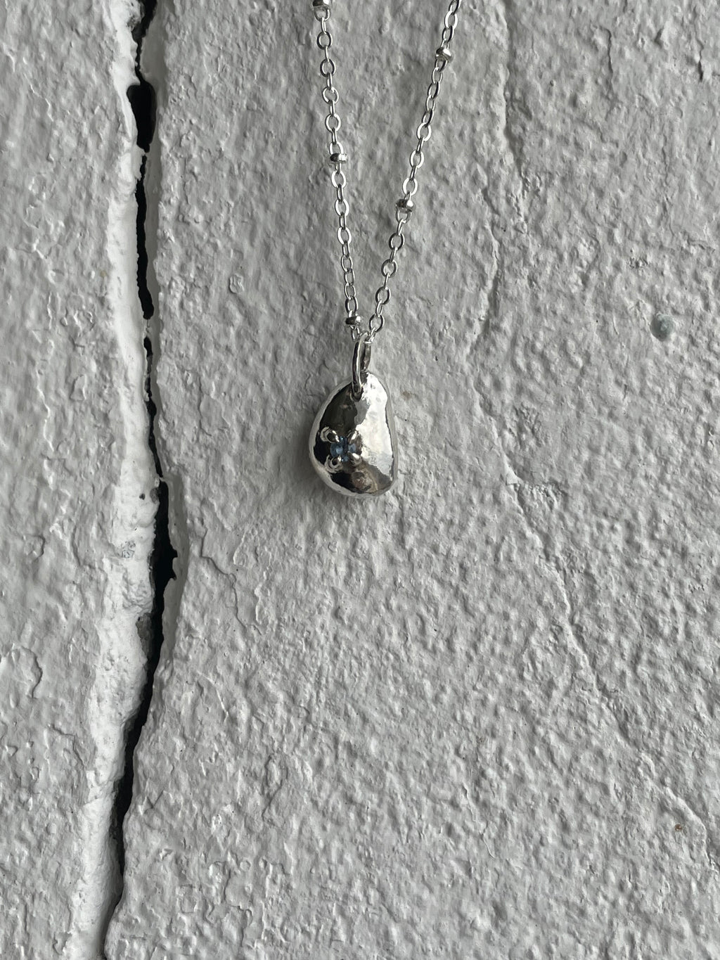 Drop pendant