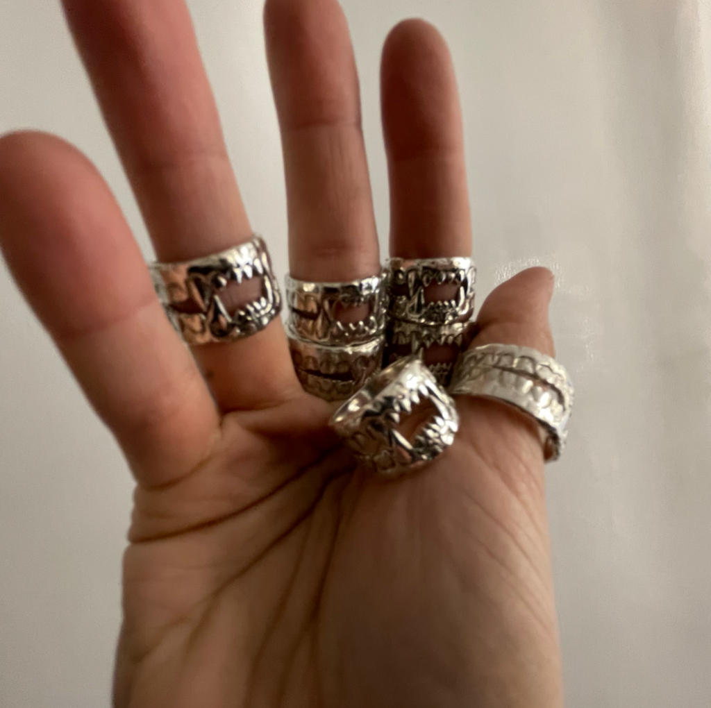 BE KOLD Ring